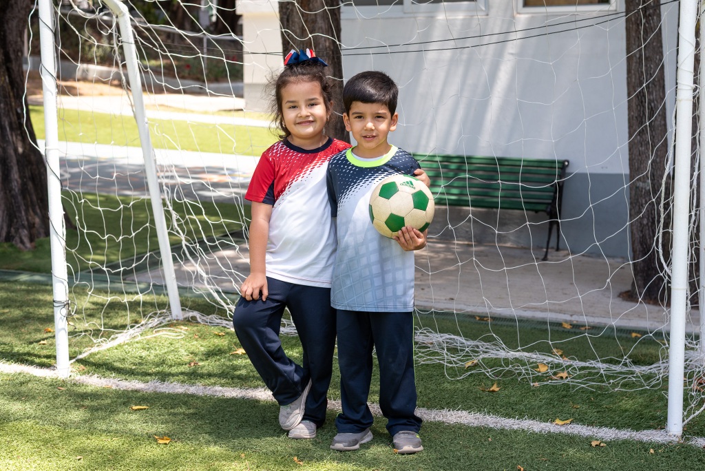 Alumnos felices en Colegios APDE